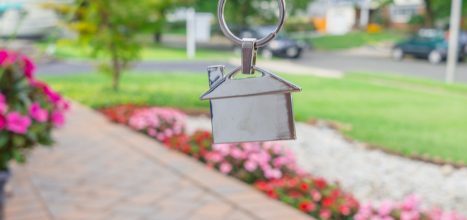 5 Reasons To Sell Your Home in the Spring